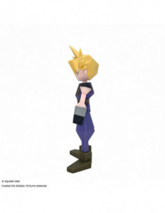 Final Fantasy VII figurine... 2