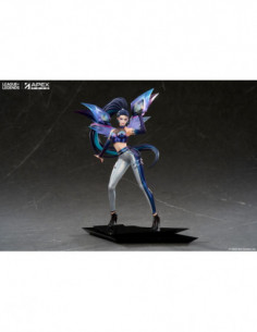 League of Legends statuette...