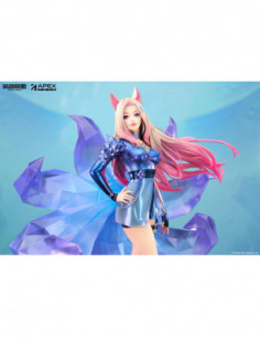 League of Legends statuette... 2
